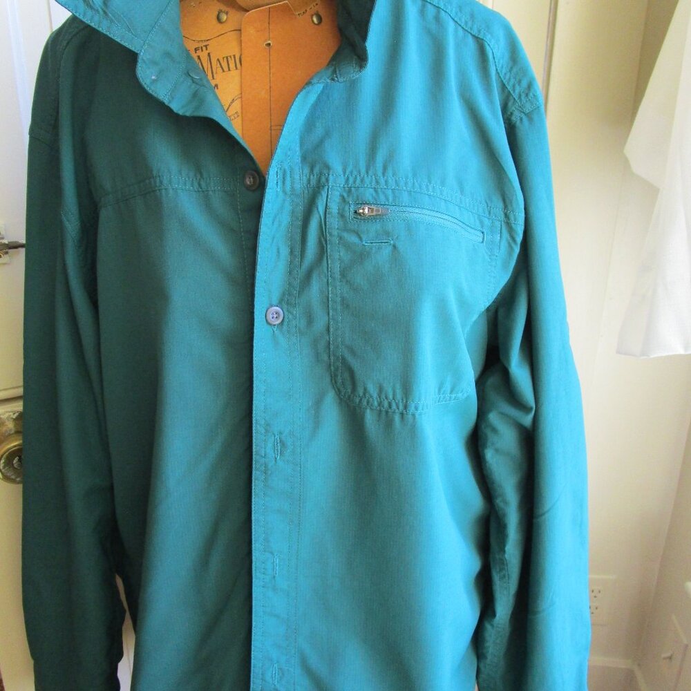 LL Bean Unisex Size Medium Hiking Shirt
